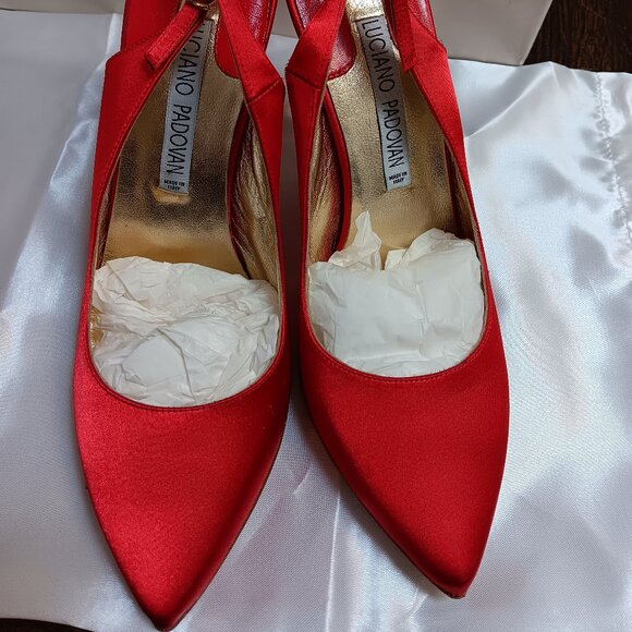 Luciano Padovan - Italian Designer Red Satin stilettos leather sole NIB - Picture 3 of 9